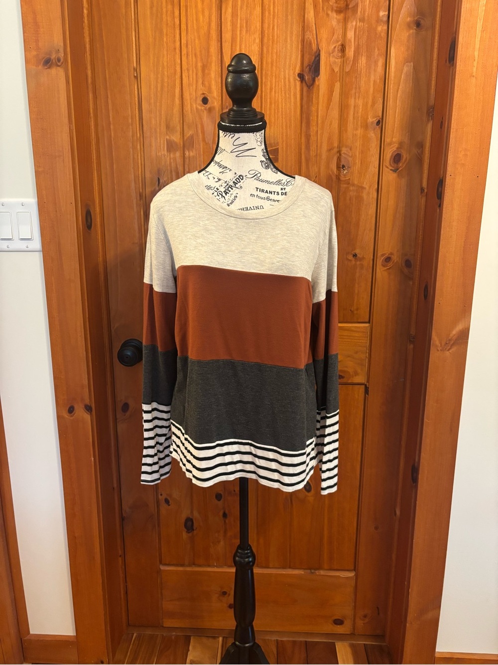 Vanilla Bay Color Block Long Sleeve Size S/M